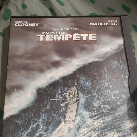 troc de  Dvd EN PLEINE TEMPÊTE, sur mytroc