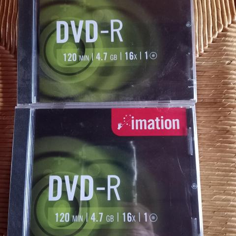 troc de  Lot 2 dvd enregistrables, sur mytroc