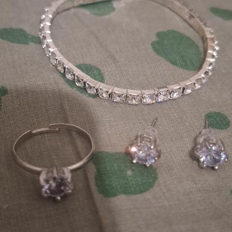 troc de  Parure bague reglable, b.o, bracelet, sur mytroc