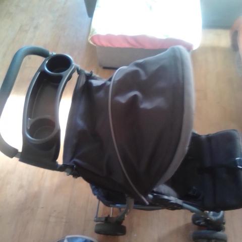 troc de  Poussette compacte TeamTex pliage facile, sur mytroc