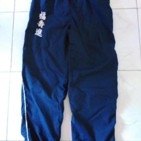 troc de  Pantalon jogging taille S, sur mytroc