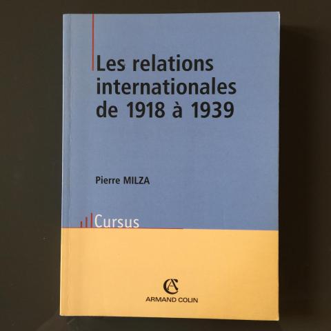 troc de  Livre d’Histoire : Les relations internationales de 1918 à 1939, sur mytroc