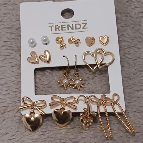 troc de  Lots De Boucles D Oreilles, sur mytroc