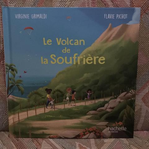 troc de  RESERVE / Livre enfant " Le Volcan de la Soufrière", sur mytroc