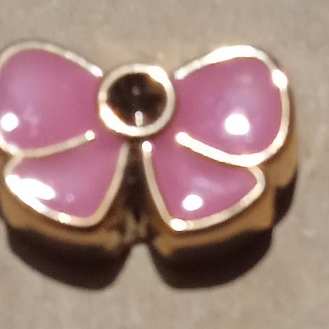 troc de  Pin's avec attache, sur mytroc