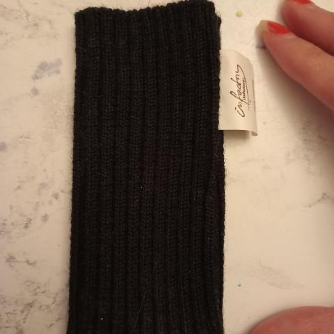 troc de  Mini pochette en coton noir, sur mytroc