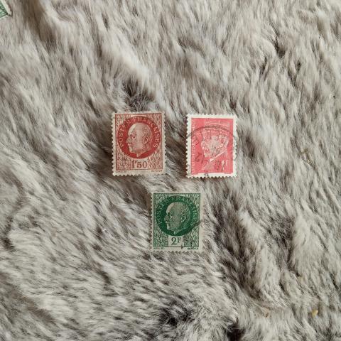 troc de  Lot timbres Petain, sur mytroc