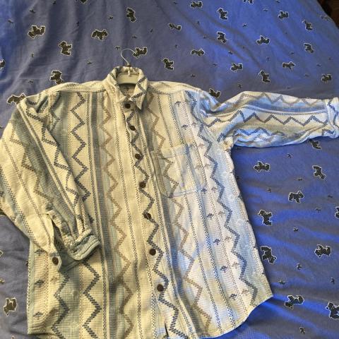 troc de  Chemise épaisse taille 44, sur mytroc