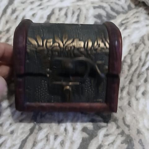 troc de  Réservé Fidji  A  Bijoux, sur mytroc