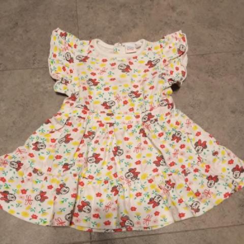 troc de  robe 6 mois fleur  disney baby, sur mytroc