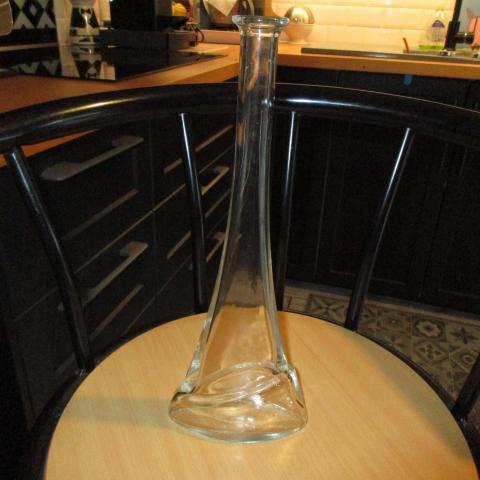 troc de  bouteille ou carafe pour eau, sur mytroc