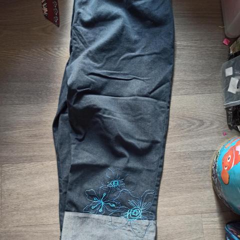 troc de  Pantalon marque Atlanta taille 52 Jean, sur mytroc