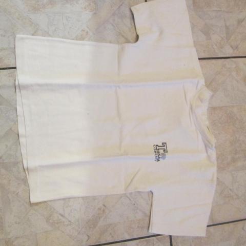 troc de  Tee shirt blanc tissaia concept 8 ans 3 noisettes, sur mytroc