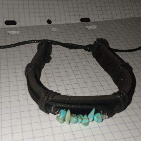 troc de  Bracelet ajustable pierre naturelle turquoise réserver diverstroc, sur mytroc