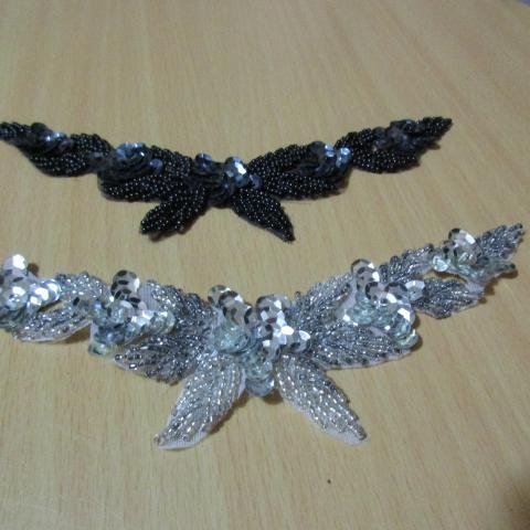 troc de  2 piéces vintage strass et perles, sur mytroc