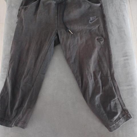 troc de  Pantacourt Nike XS, sur mytroc