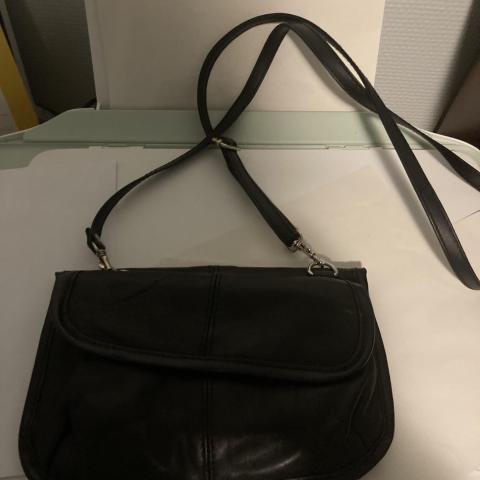 troc de  Petit sac à main noir, sur mytroc