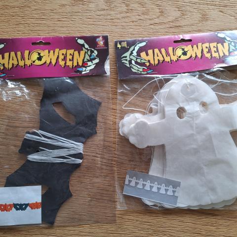 troc de  2 guirlandes de 4 mètres en papier halloween neuves, sur mytroc