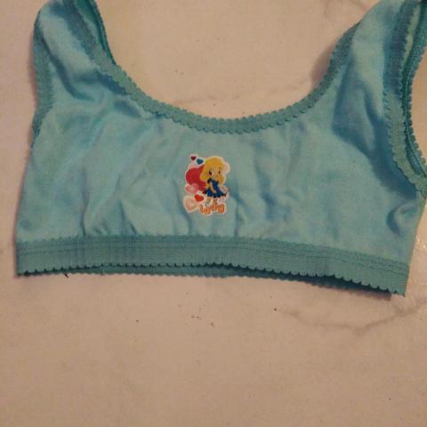 troc de  Brassière 2/4 ans, sur mytroc