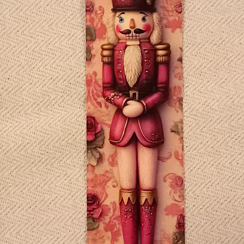 troc de  Marque-page "Casse-Noisette 16". RÉSERVÉ., sur mytroc