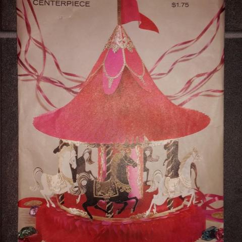 troc de  Carrousel en papier vintage année 60/70, sur mytroc