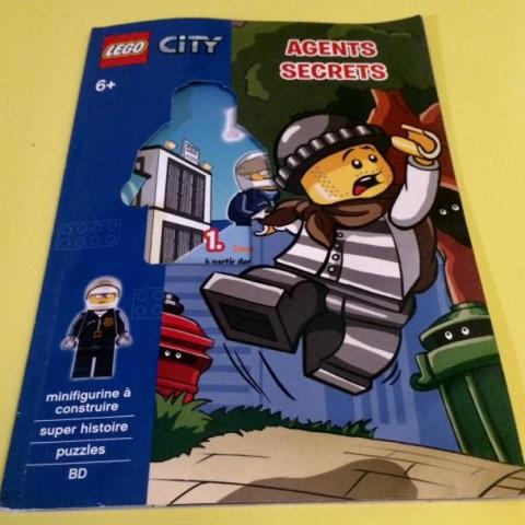troc de  Magazine Lego City - Agents secrets - très bon état, sur mytroc