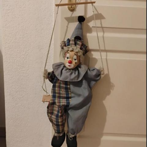 troc de  Clown marionnette de décoration, sur mytroc