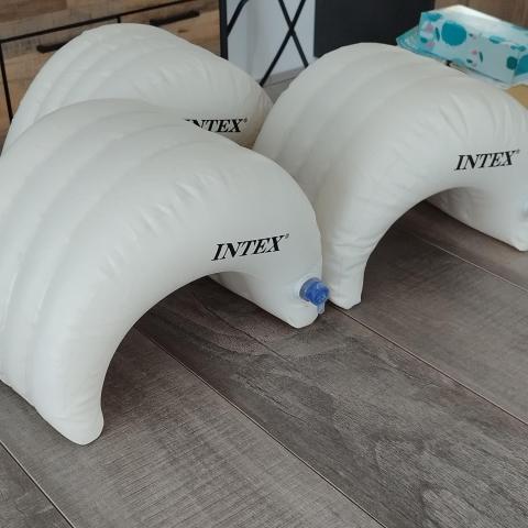 troc de  Appuis-tête Intex, sur mytroc