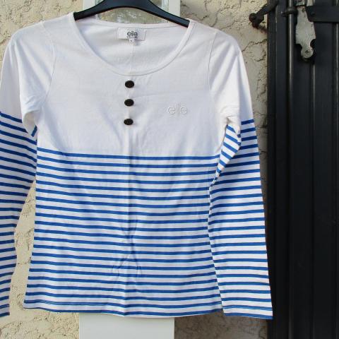 troc de  tee shirt élite,motif en strass au dos T M, sur mytroc