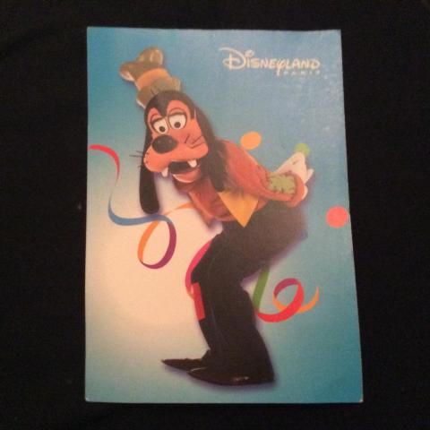 troc de  Carte postale Dingo Disneyland Paris pour collection 2009, sur mytroc