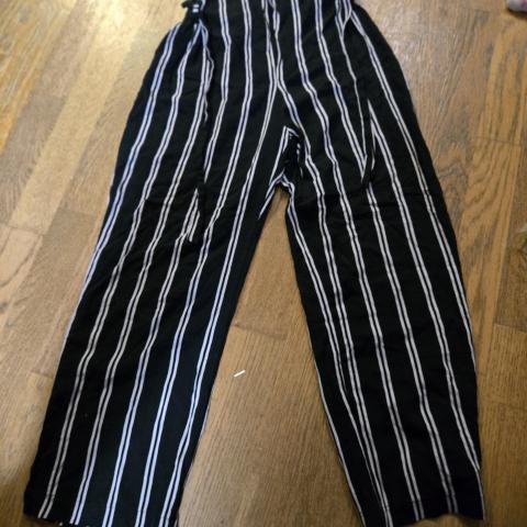 troc de  Pantalon kiabi 12 ans, sur mytroc