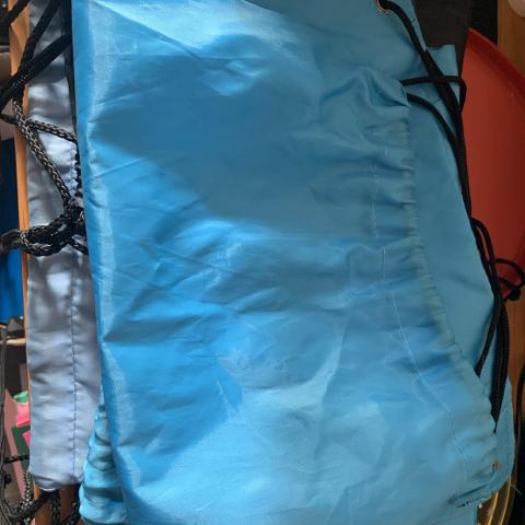 troc de  Sac Nylon, avec cordon de serrage, bleu noir, sur mytroc