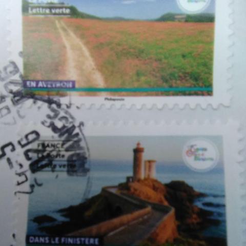 troc de  lot 2 timbres, collection, très bon état, sur mytroc