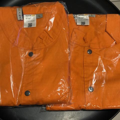 troc de  2 vestes de travail neuves orange taille L, sur mytroc