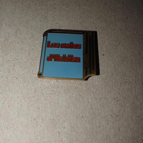 troc de  Pin's avec attache, sur mytroc