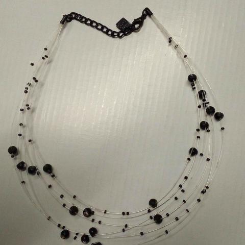 troc de  Collier fil, strass et perles noire, sur mytroc