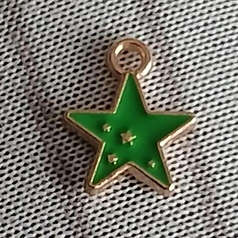 troc de  Reserver Alexa Un Pendentif, sur mytroc