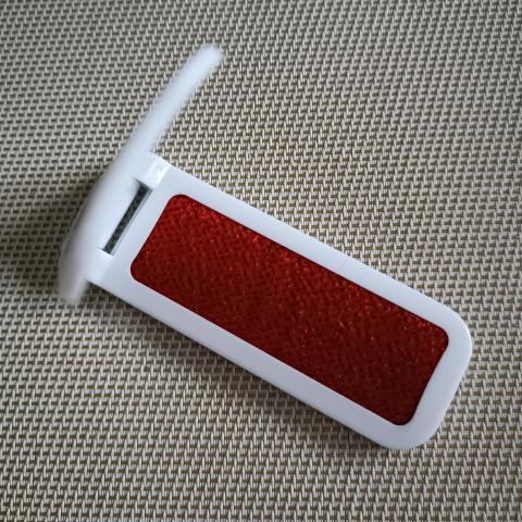 troc de  Brosse à vêtements, sur mytroc