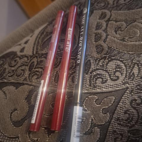 troc de  Crayons a levres, sur mytroc