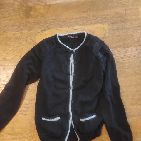 troc de  Gilet 10 ans fille tout simplement, sur mytroc