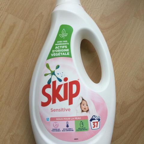 troc de  Lessive liquide Skip 37 lavages, sur mytroc