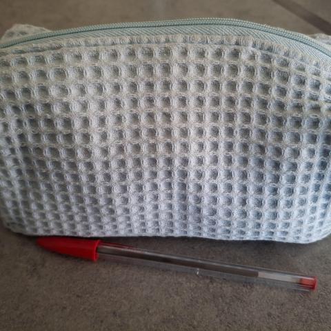 troc de  Trousse toilette tissu, sur mytroc