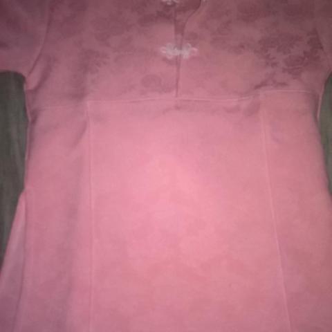 troc de  haut chinois rose taille 8 ans, sur mytroc