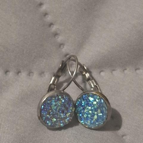troc de  Boucles d oreilles, sur mytroc