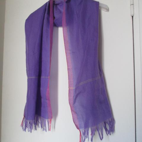 troc de  foulard violet, sur mytroc