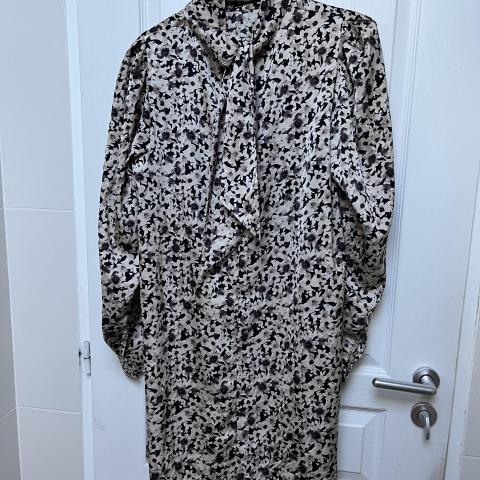 troc de  ROBE L, sur mytroc
