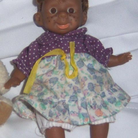 troc de  robe de petite poupée (13cm), sur mytroc