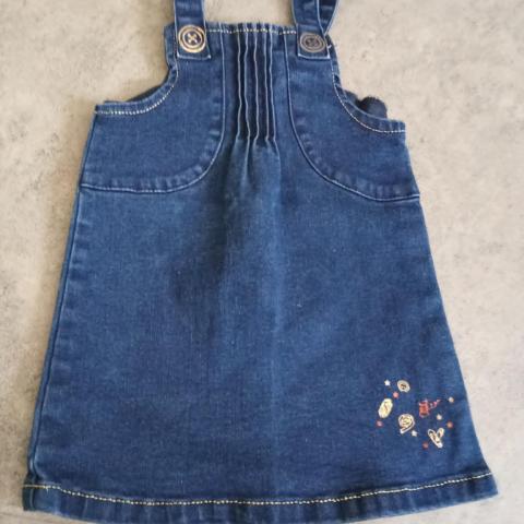 troc de  robe neuf  3 mois en jeans  petite fleur fantaisie, sur mytroc
