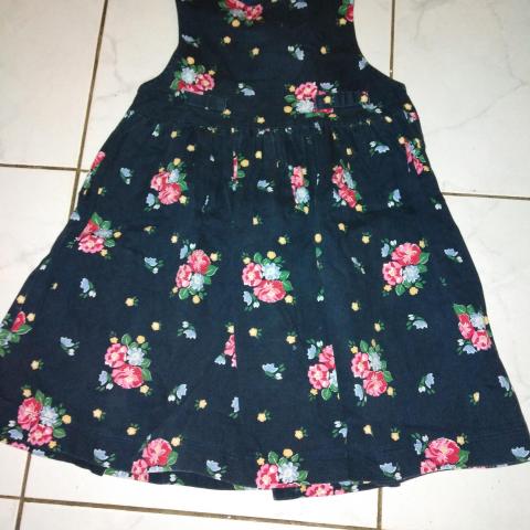 troc de  Robe 4 ans, sur mytroc