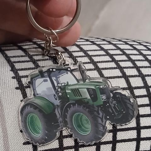 troc de  Reserver Divers Troc Porte Clé " Tracteur ", sur mytroc